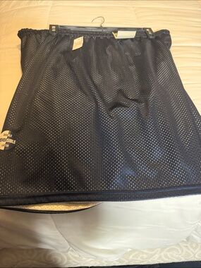 Athletic Works Black Mesh Reversible Men’s Shorts